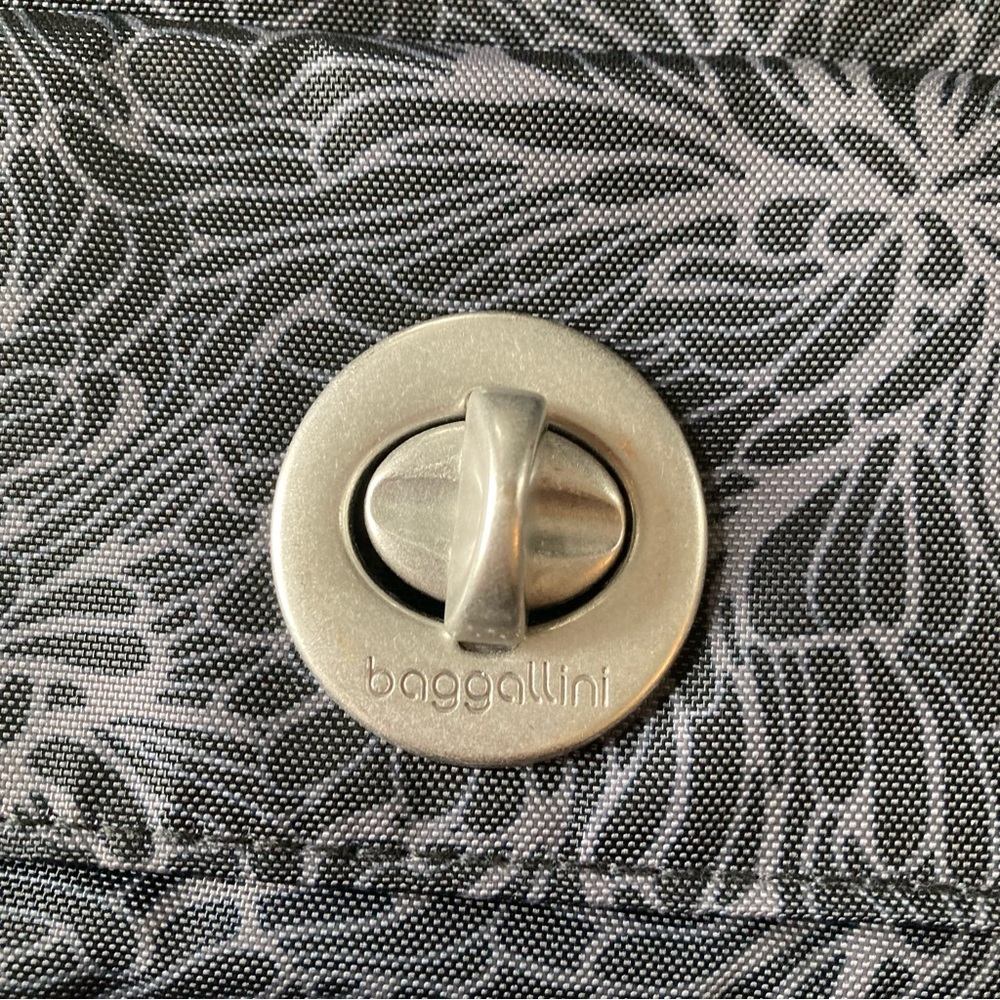 Baggallini Naples Convertible Backpack Euc - image 7